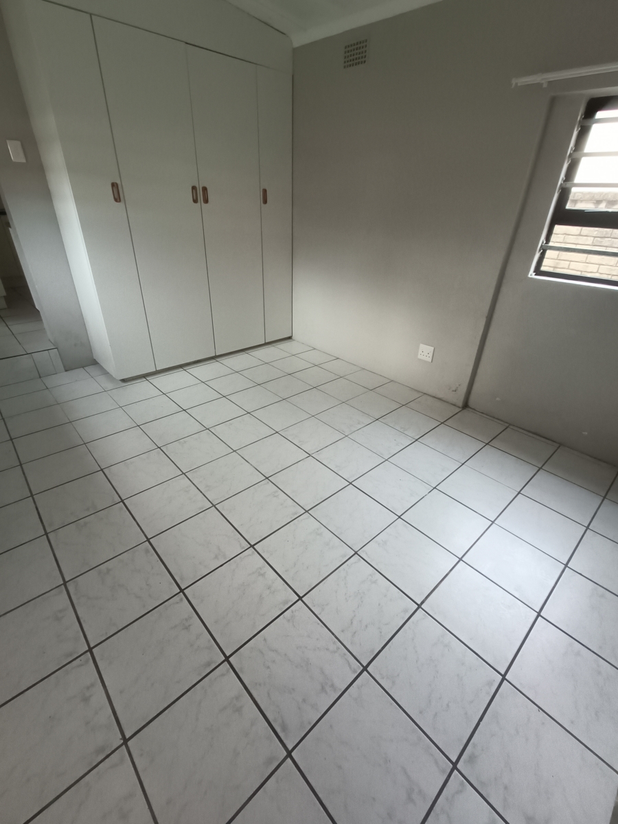 To Let 1 Bedroom Property for Rent in Cambridge Eastern Cape